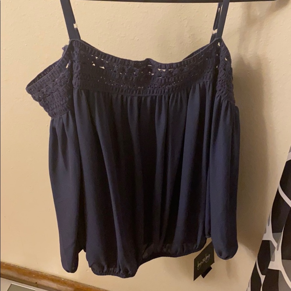 Colder shoulder shirt